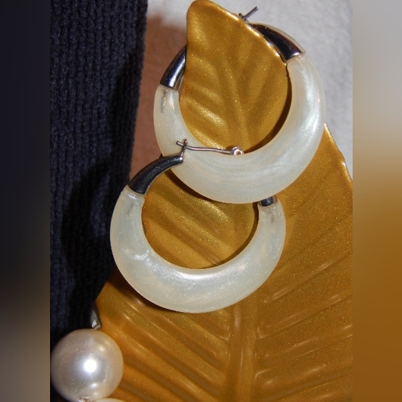 Handmade silver chain and pearl 3pc set - Picture 4 of 8